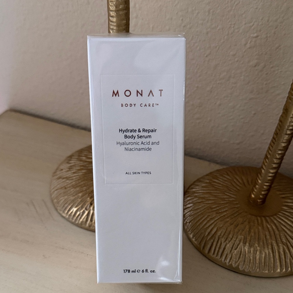 New In Box Monat Hydrate & Repair Body Serum 6oz